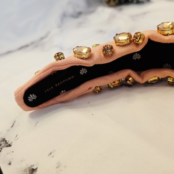 Lele Sadoughi Oval Crystal Knotted Headband in Peach Fuzz - Picture 6 of 8